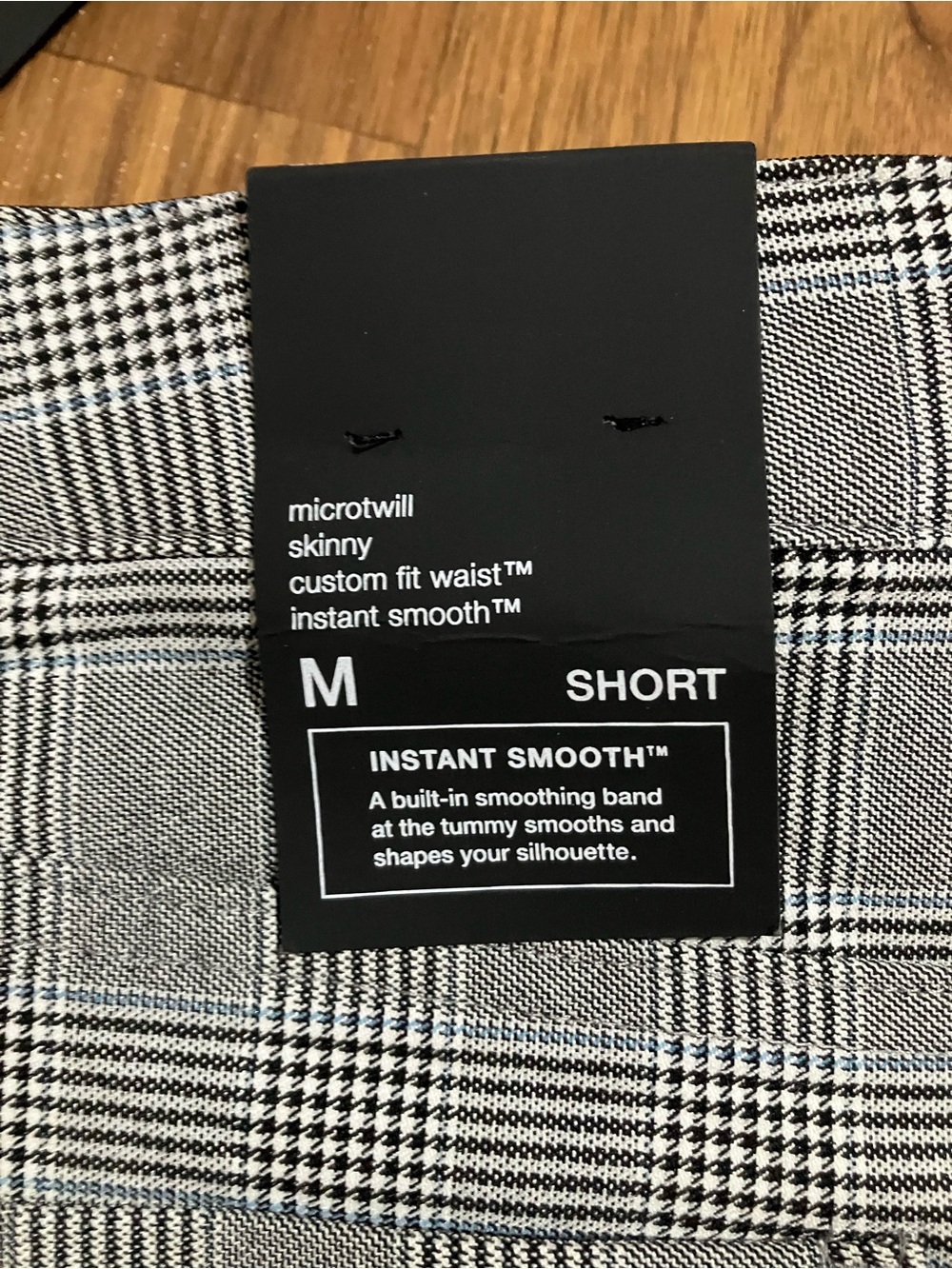 Women’s dress pants - size medium. Brand new with tags - Picture 2 of 8
